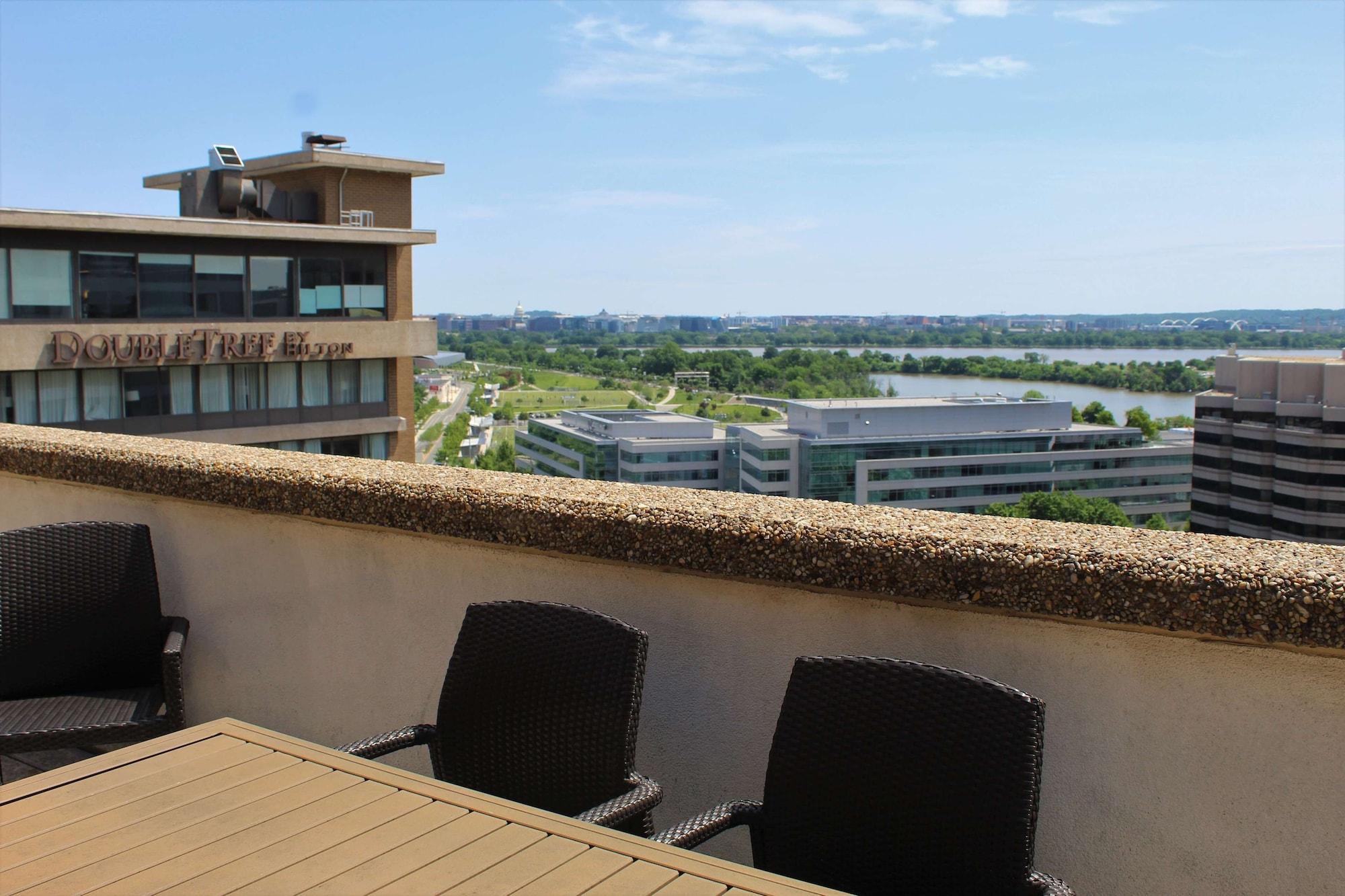 Doubletree By Hilton Washington Dc - Crystal City Arlington Exteriér fotografie